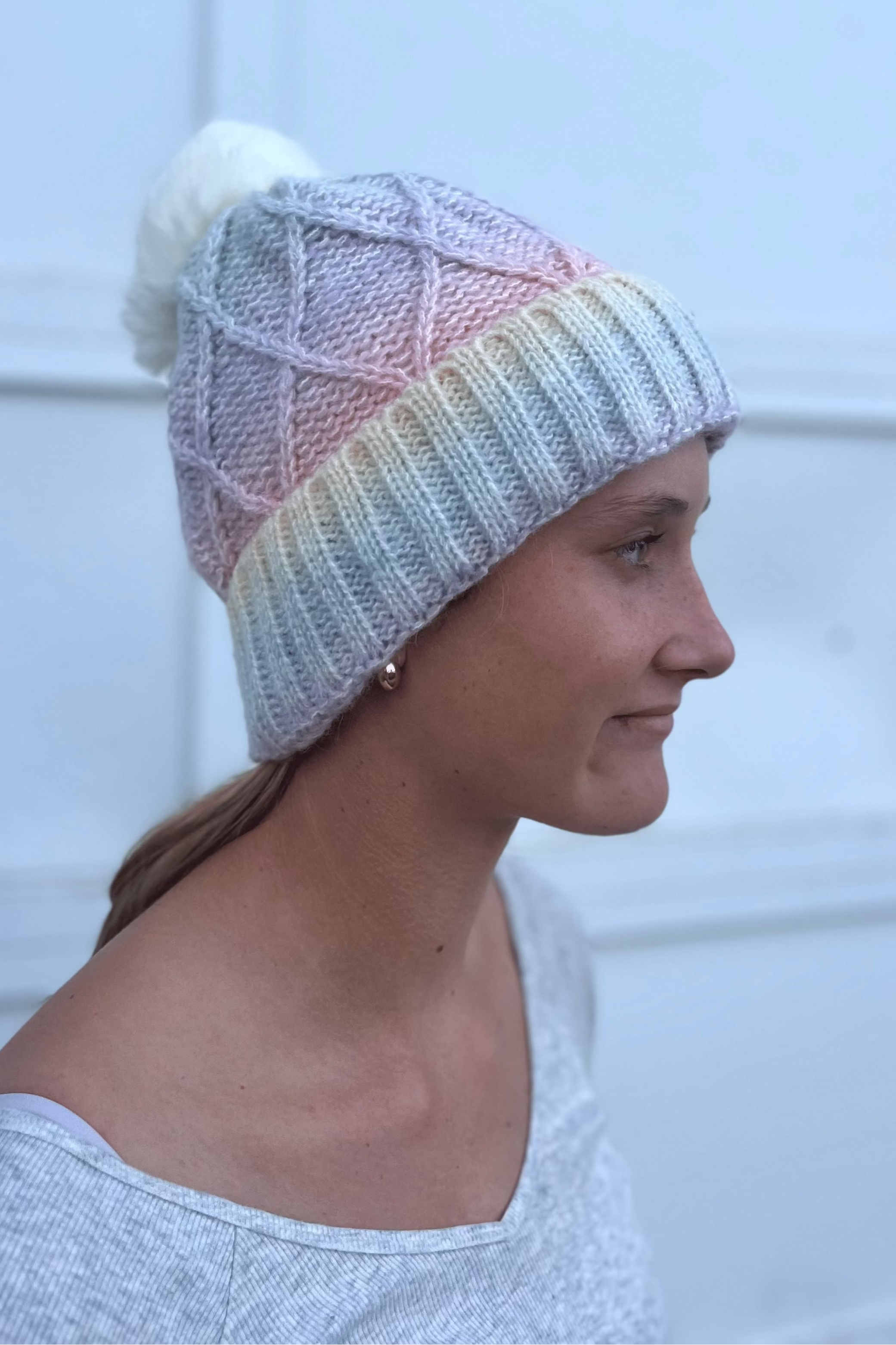 Ivory Textured Ombre Pom Beanie with Fur Lining